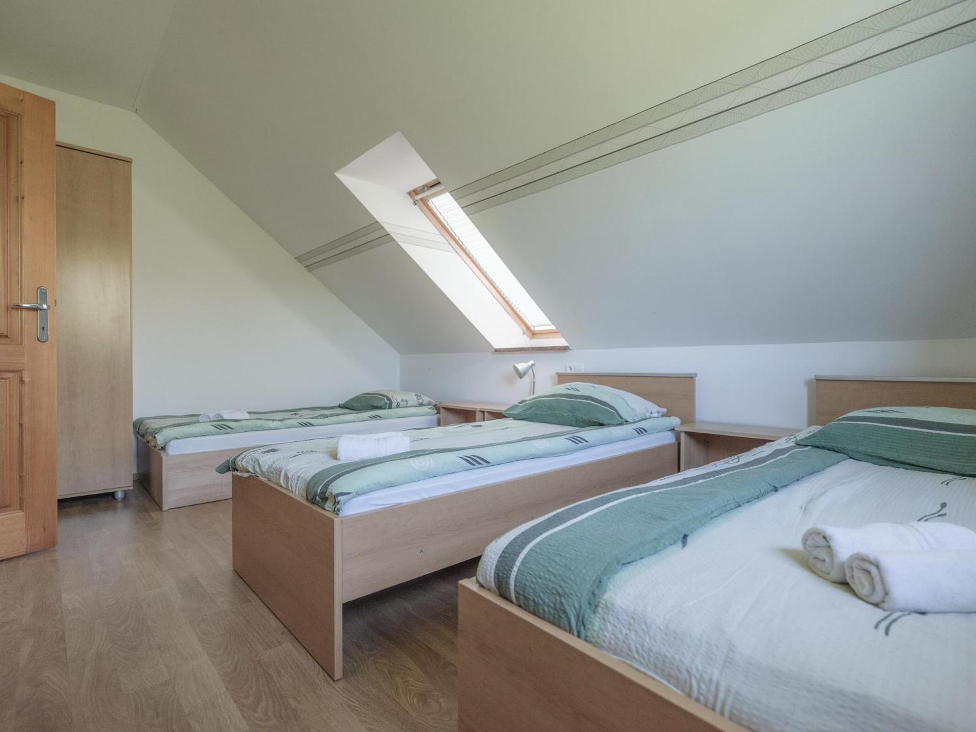 Apartments Suster Stari Trg ob Kolpi Szoba fotó